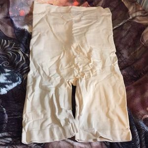 High waisted shaper shorts